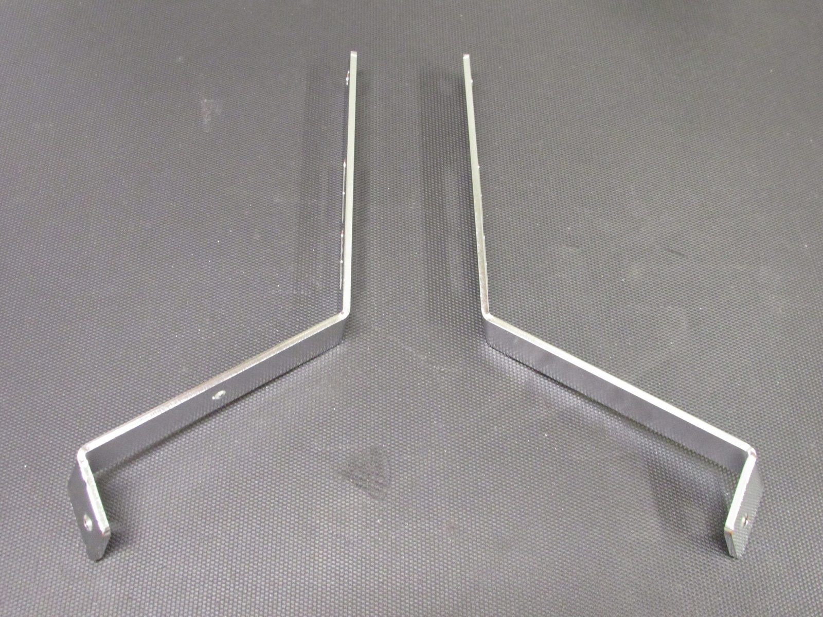 2908 2 BWK2908 KG Upper Brackets for Drivers Panel 507/508 - Image 1