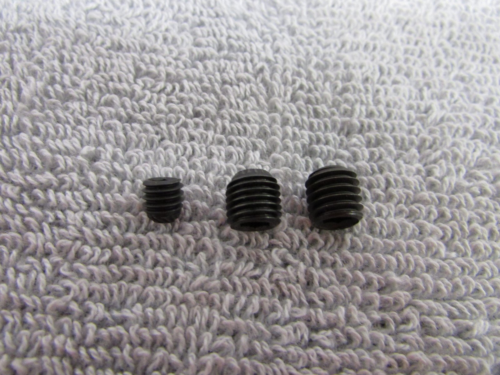 IMG_6551 Bearing Race Set Screws - Image 1