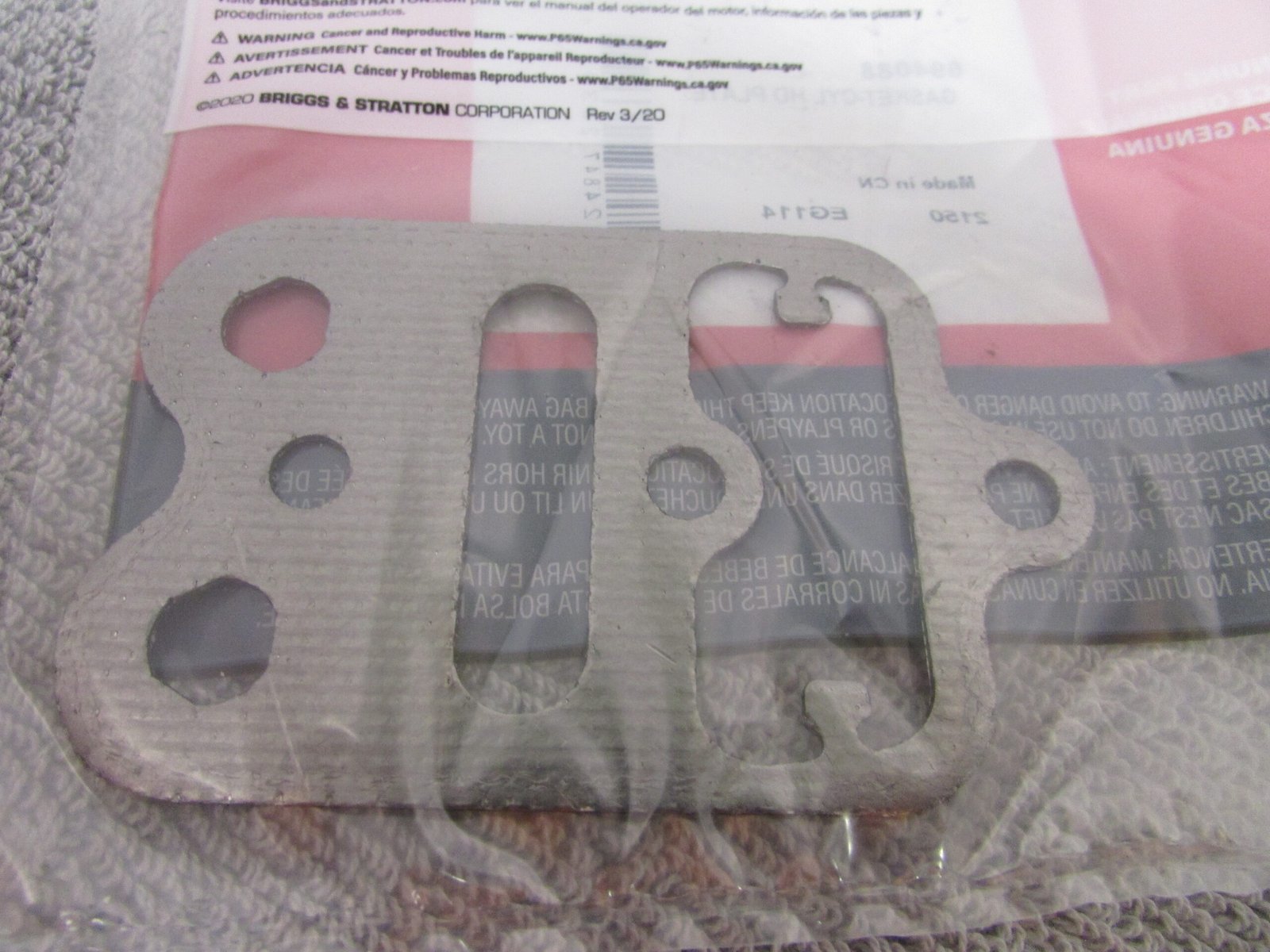IMG_6622 Briggs LO206 Cylinder Head Plate gasket #694088 - Image 1