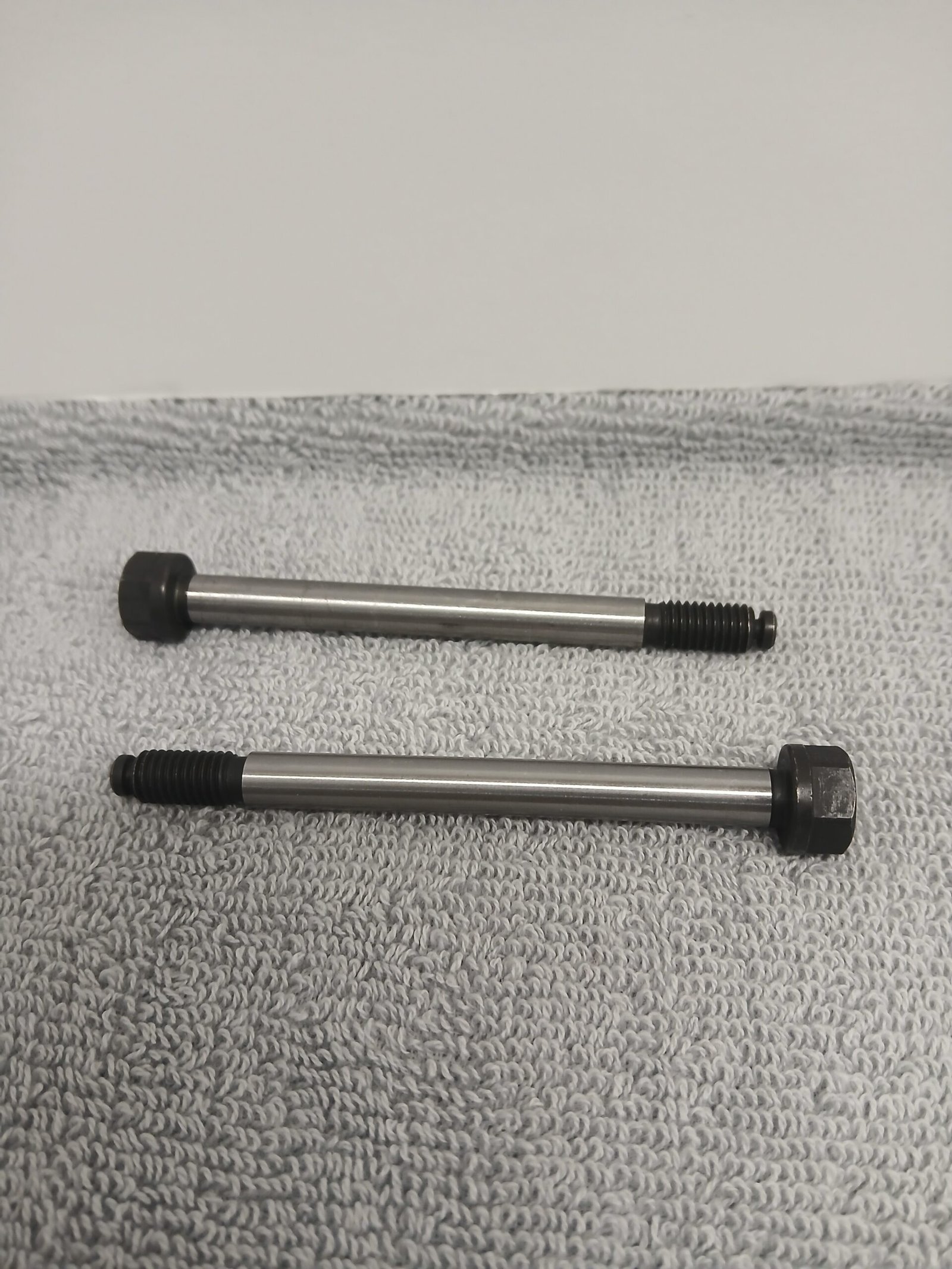 bir 8mm kingpin Freeline 8mm Kingpin - Image 1