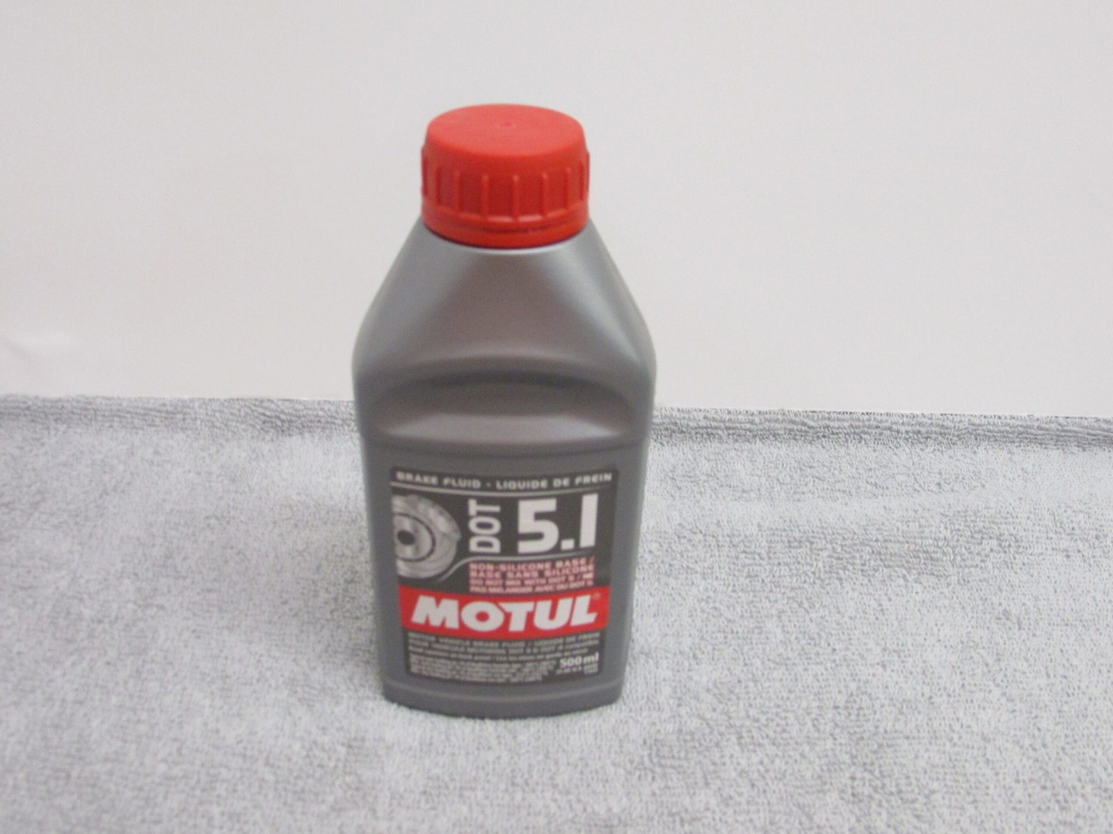 brk fluid1 Motul 5.1 Brake Fluid - Image 1